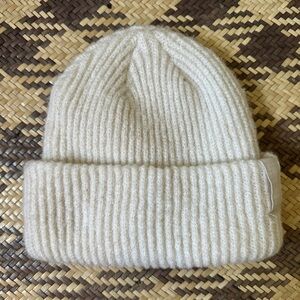 H&M Divided Cream Knit Hat - girls winter hat
